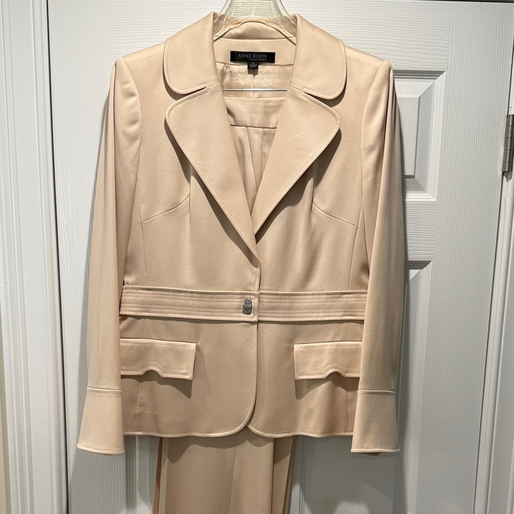 Ann Klein Collection suit- Cream Suit Set sz 12